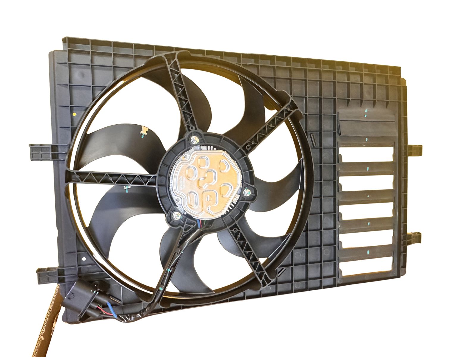 VW POLO6 Radiator Fan 4pin Sedan